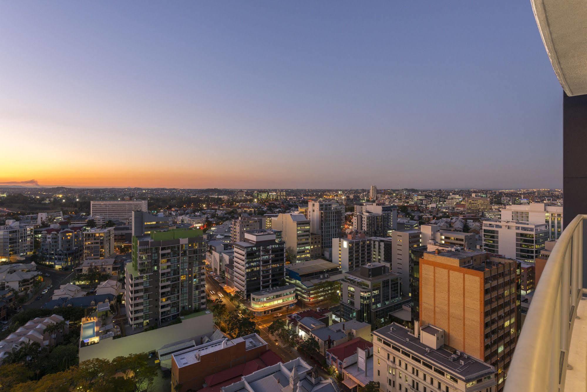 Mantra On Edward Aparthotel Brisbane Exterior photo